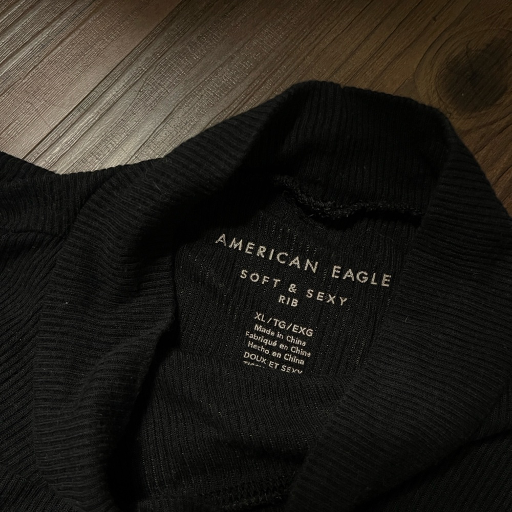 American Eagle Ribbed Mockneck - Picture 4 of 4